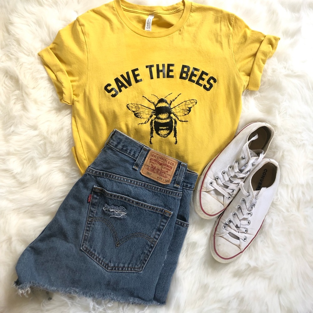 Levi’s cutoff jean shorts